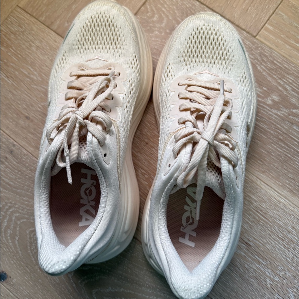 Hoka Bondi 9 women’s size 6B - Picture 5 of 7